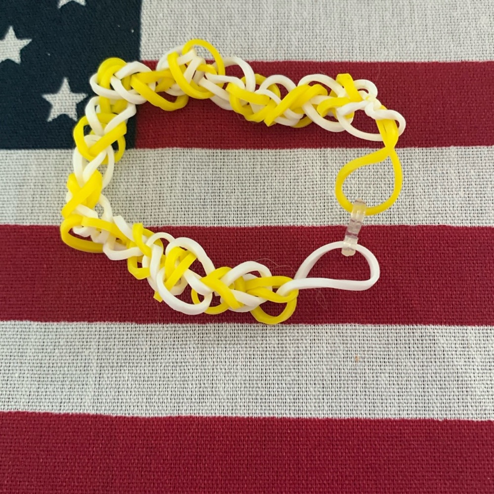 Lemonade — handmade rubber band bracelet - Natalie